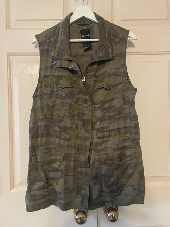 Me Jane Jackets & Blazers - ME JANE L Camo Utility Vest - Streetwear Gorpcore Sleeveless Layering Piece
